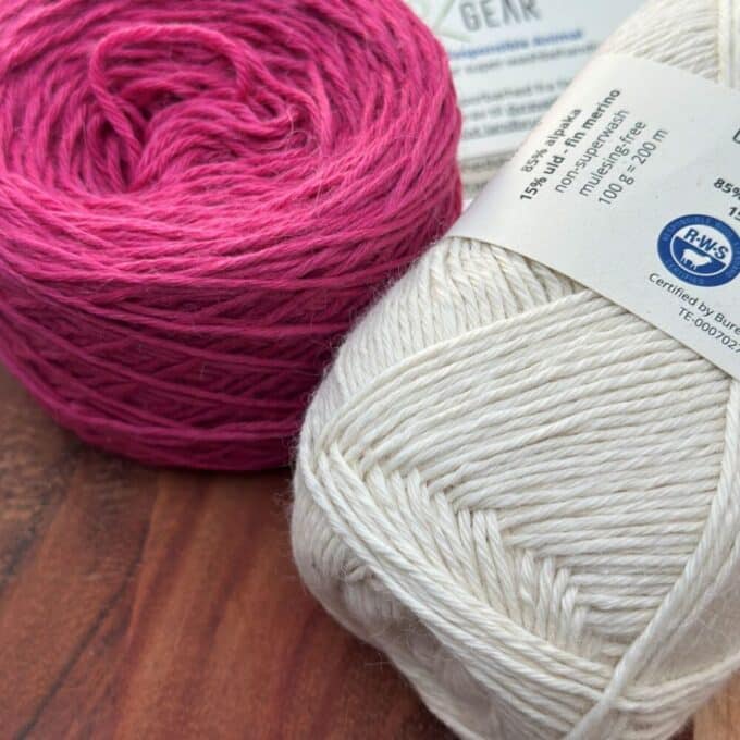 Mellemvej Scarf