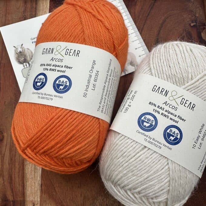 Mellemvej Scarf
