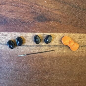 Håndlavede spøgelsesøjne