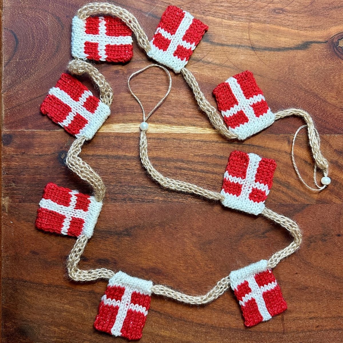 Strikkekit til Flagguirlande inkl. opskrift