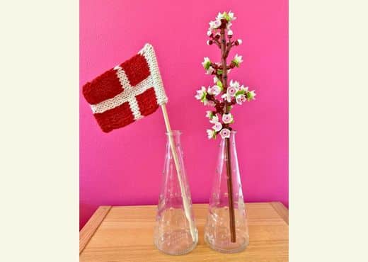 strikkede fødselsdagsflag